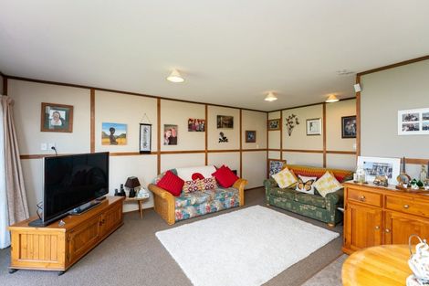Photo of property in 6 Mavis Avenue, Waikawa Beach, Manakau, 5573
