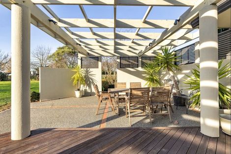 Photo of property in 11 Mckenzie Settlement Road, Kairanga, Palmerston North, 4475