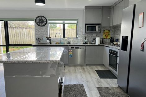 Photo of property in 28d Rogers Road, Manurewa, Auckland, 2102