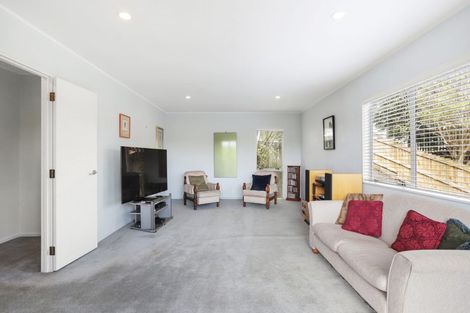 Photo of property in 2/75 Captain Scott Road, Glen Eden, Auckland, 0602