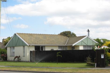 Photo of property in 482 Mairehau Road, Parklands, Christchurch, 8083
