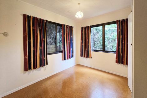 Photo of property in 27 Burns Road, Hospital Hill, Napier, 4110