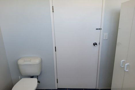 Photo of property in Grandstand Apartments, 37/80u Kent Terrace, Mount Victoria, Wellington, 6011