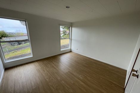 Photo of property in 1 Hewlett Road, Massey, Auckland, 0614