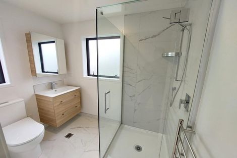 Photo of property in 1/87 Taikata Road, Te Atatu Peninsula, Auckland, 0610