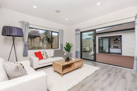 Photo of property in 6 Grenache Way, Kumeu, 0810