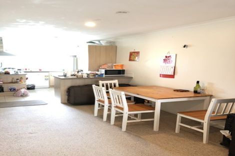Photo of property in 10 Brashier Circle, Sunnyvale, Auckland, 0612