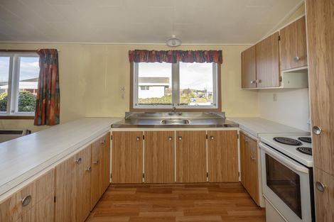 Photo of property in 5 Stuart Street, Holmes Hill, Oamaru, 9401
