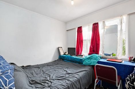 Photo of property in 27 Sunvue Road, Glen Eden, Auckland, 0602