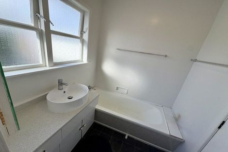 Photo of property in 17 Bedford Grove, Kelson, Lower Hutt, 5010