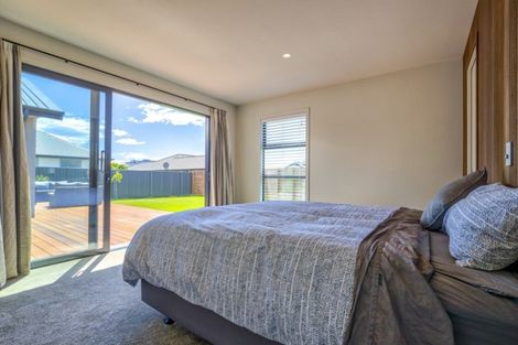 Photo of property in 61 Kelliher Drive, Wanaka, 9305