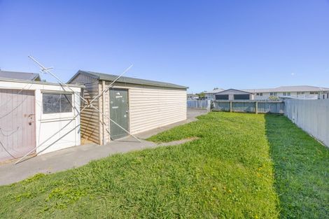 Photo of property in 804-806 Takapu Place, Camberley, Hastings, 4120