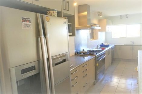Photo of property in 165 Coronation Road, Hillcrest, Auckland, 0627