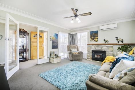 Photo of property in 20 Peachgrove Road, Te Atatu Peninsula, Auckland, 0610