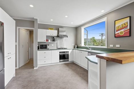 Photo of property in 36 Kaihuia Street, Northland, Wellington, 6012