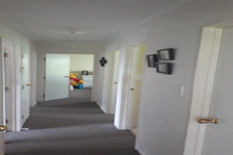 Photo of property in 6 Cretian Crescent, Henderson, Auckland, 0612