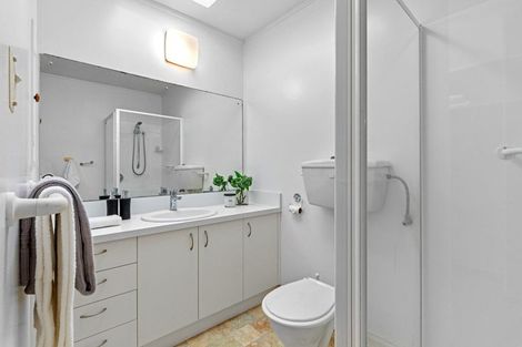 Photo of property in 1/78 Kitchener Road, Milford, Auckland, 0620