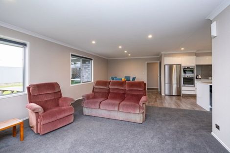 Photo of property in 8 Cordelia Street, Stratford, 4332