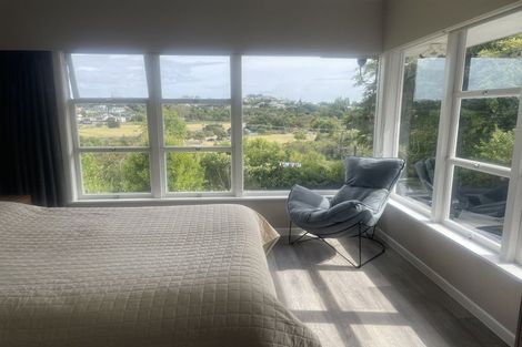 Photo of property in 39 Sylvan Avenue, Northcote, Auckland, 0627