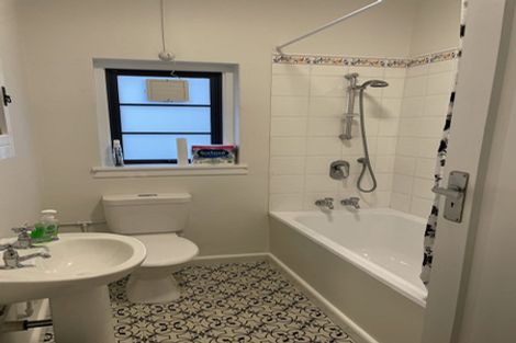 Photo of property in Westhaven Apartments, 127u1 Molesworth Street, Thorndon, Wellington, 6011