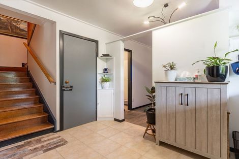 Photo of property in 27 Puriri Road, Waikanae, 5036