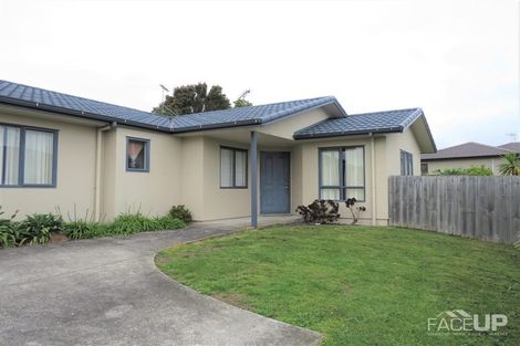 Photo of property in 26 Reybert Place, Massey, Auckland, 0614