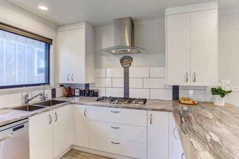 Photo of property in 11a Ashton Terrace, Castlecliff, Whanganui, 4501