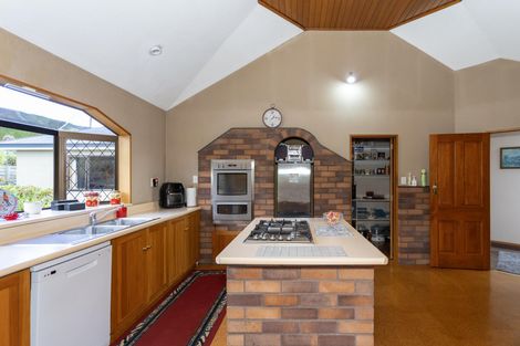 Photo of property in 10 Jarrow Street, Maheno, Oamaru, 9495