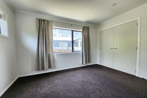 Photo of property in 1a Te Reinga View, Tawa, Wellington, 5028