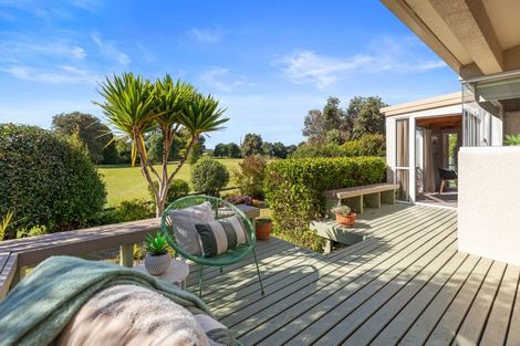 Photo of property in 33 Russley Drive, Mount Maunganui, 3116