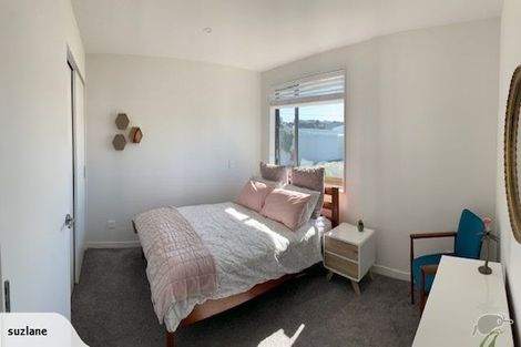 Photo of property in 2u2 Stone Street, Miramar, Wellington, 6022