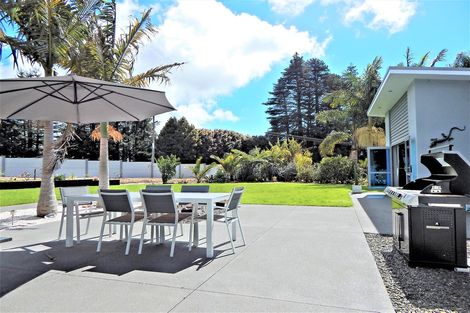 Photo of property in 1 Kotare Heights, Kerikeri, 0230