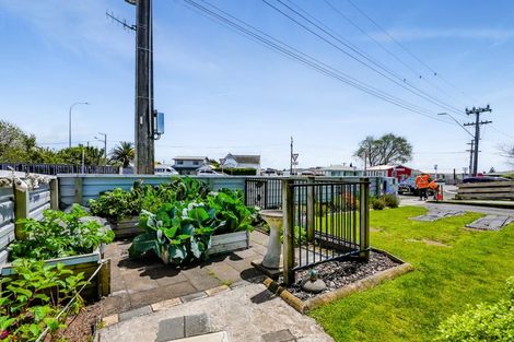 Photo of property in 1/5 Waimea Street, Westown, New Plymouth, 4310