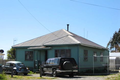 Photo of property in 15 Roebuck Street, Westport, 7825