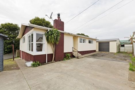 Photo of property in 5 Julian Place, Otara, Auckland, 2023