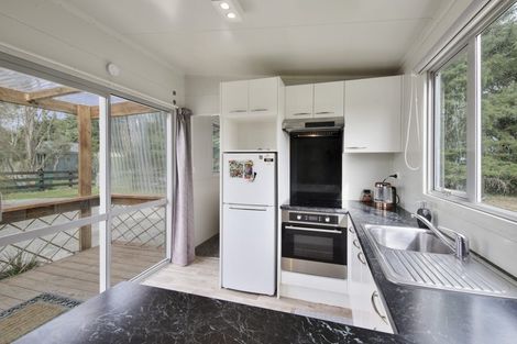 Photo of property in 120 Glews Road, Cust, Rangiora, 7471