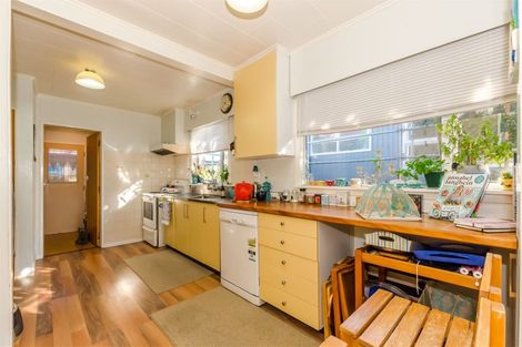 Photo of property in 14 Middleton Road, Paraparaumu Beach, Paraparaumu, 5032