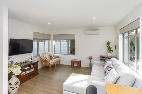 Photo of property in 2/36 Tuckers Road, Redwood, Christchurch, 8051