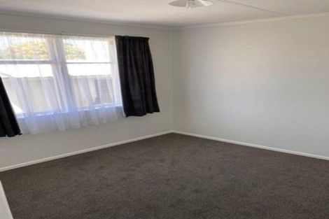 Photo of property in 12 Mosston Road, Castlecliff, Whanganui, 4501