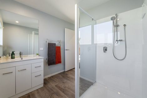 Photo of property in 43 Carrs Road, Urenui, 4377