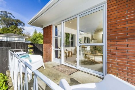 Photo of property in 1/1 Hatherlow Street, Glenfield, Auckland, 0629