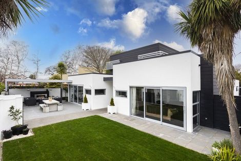 Photo of property in 107 Gardiners Road, Harewood, Christchurch, 8051