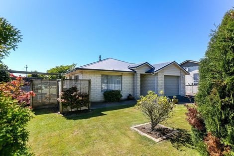 Photo of property in 5 Rimu Street, Inglewood, 4330