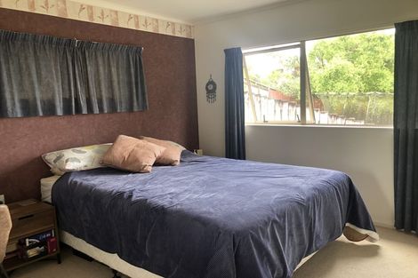 Photo of property in 73 Spinella Drive, Bayview, Auckland, 0629