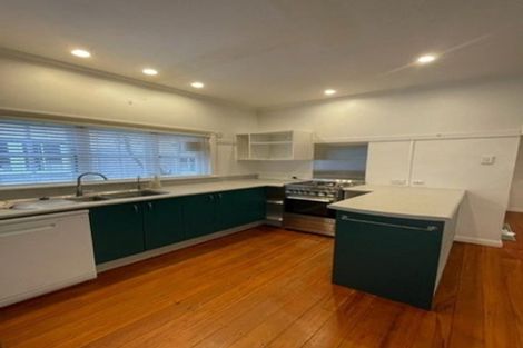 Photo of property in 185a Sutherland Road, Lyall Bay, Wellington, 6022