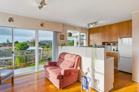 Photo of property in 52 Kiwi Road, Raumati Beach, Paraparaumu, 5032