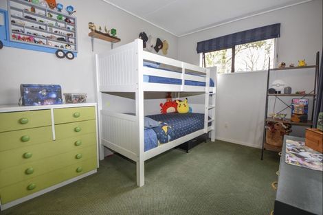 Photo of property in 9 Baillie Crescent, Carterton, 5713