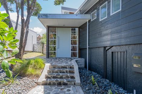 Photo of property in 6 Bell Road, Pauanui, Hikuai, 3579