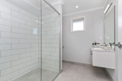 Photo of property in 54 Hayfield Way, Karaka, Papakura, 2113