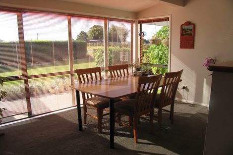 Photo of property in 116 Clifford Road, Eltham, 4322